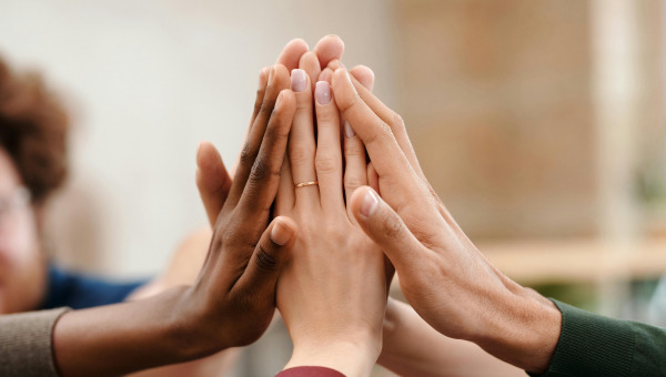 Collaborative Cultures: Breaking Free from Silos 